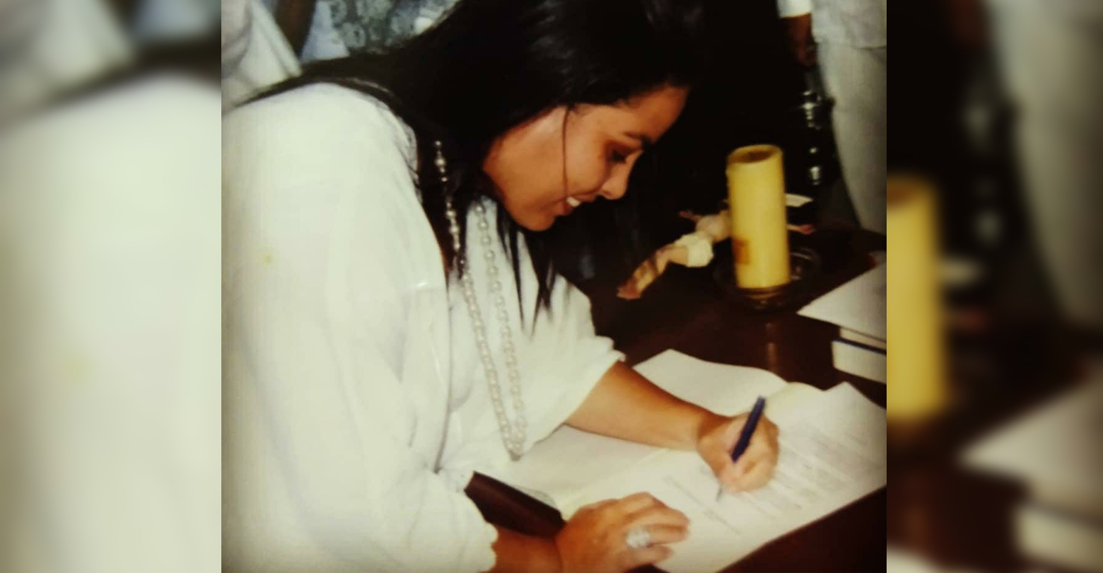 Firmando el Pacto del Quereme